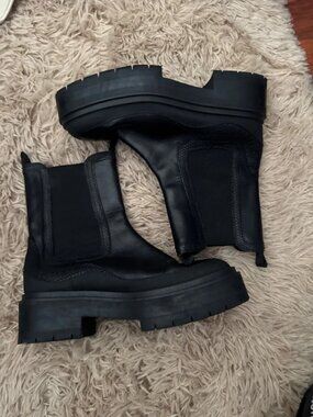 Black mid Sam Edelman boots size 8 women